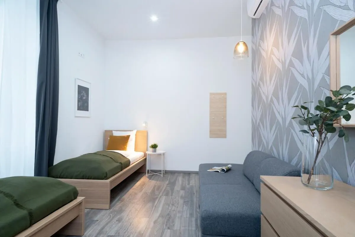 Huge Aparment In The City Center With Air Conditioning Budapest Hungary