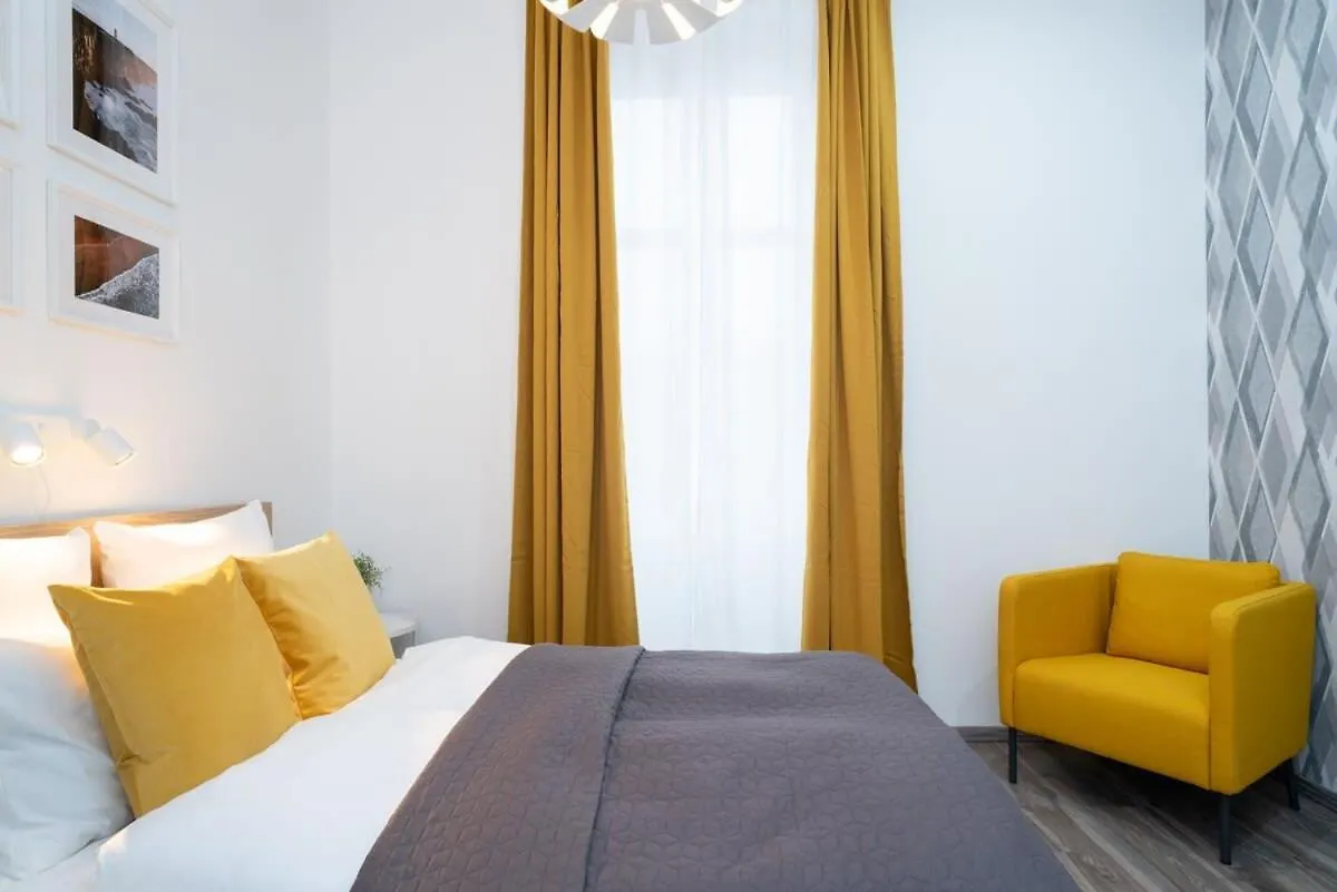 Apartment Huge Aparment In The City Center With Air Conditioning Budapest Hungary
