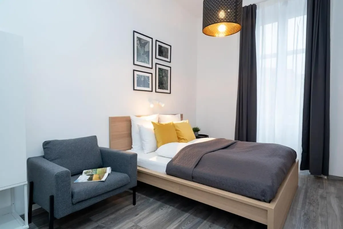 Huge Aparment In The City Center With Air Conditioning Budapest